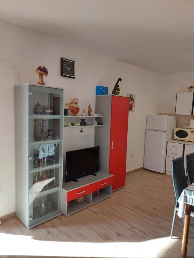 Apartment Valeria Lopar Eksteriør bilde