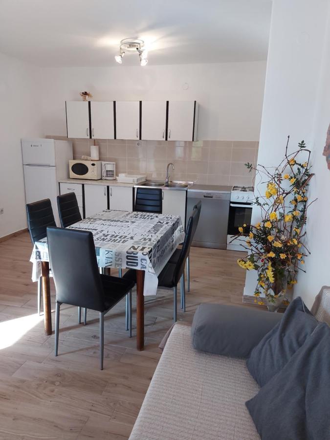 Apartment Valeria Lopar Eksteriør bilde